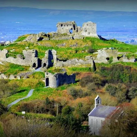 The Yoke And Self-catering Laois منزل للإقامة